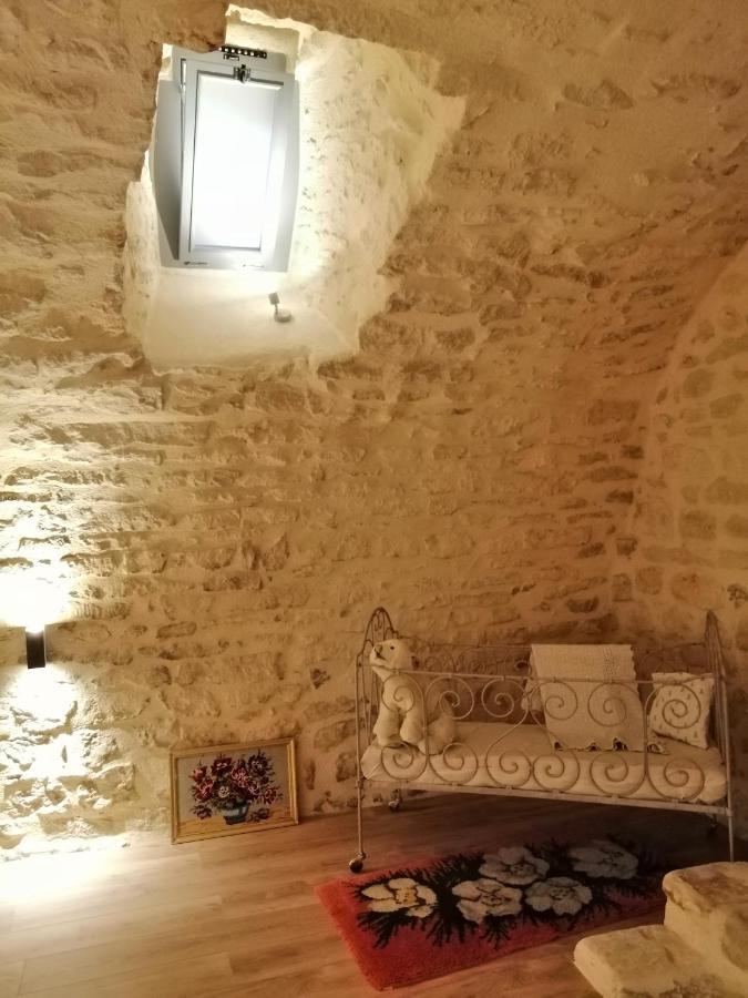 Le Refuge De La Sallee Gençay Eksteriør billede
